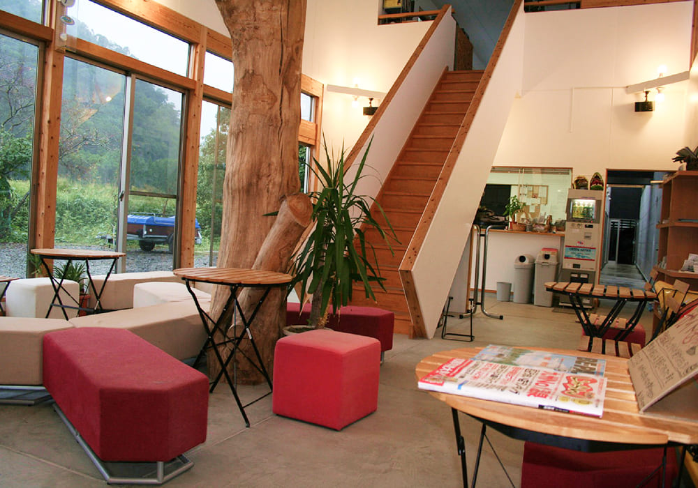 ランドアース内観